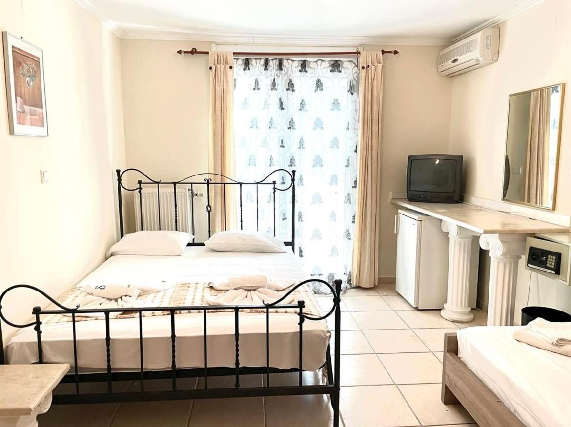 Calypso Hotel Síviri Eksteriør bilde